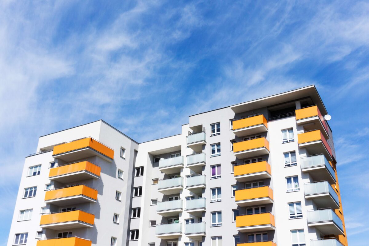 Как использовать балкон в квартире не нарушая закон